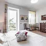 Holiday home 5 Bedroom In To *