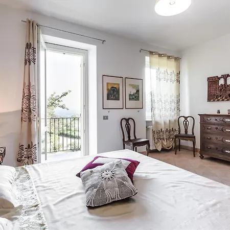 Tatil Evi 5 Bedroom In To *