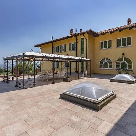 5 Bedroom In To * Bollengo