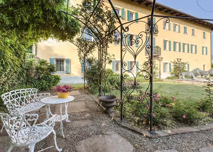 5 Bedroom In To