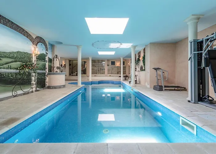 5 Bedroom In To Feriehus *