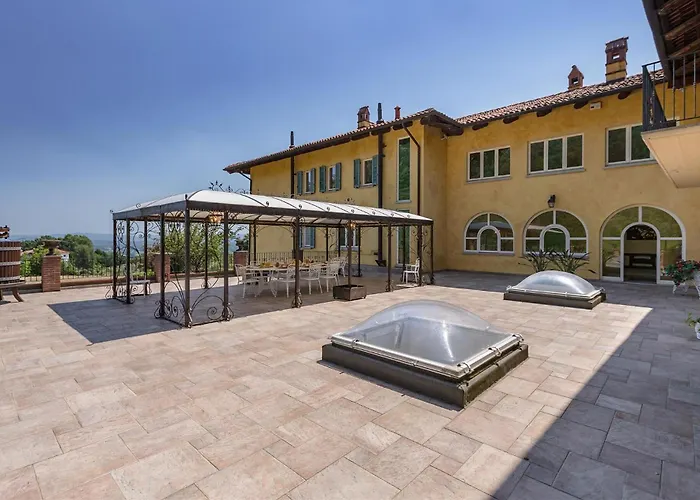 5 Bedroom In To * Bollengo