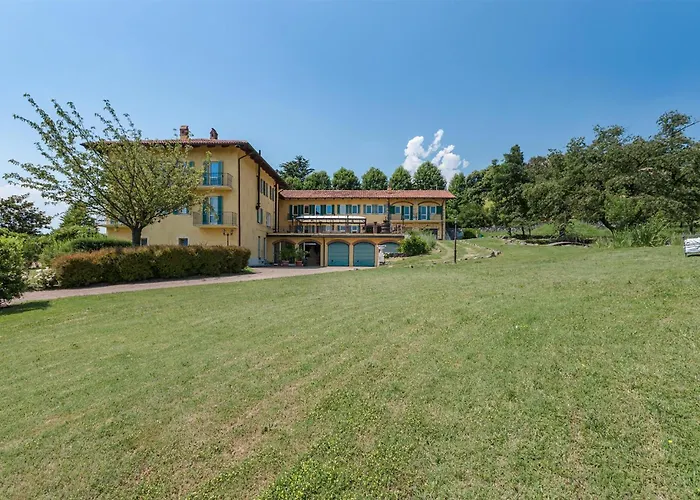 5 Bedroom In To * Bollengo